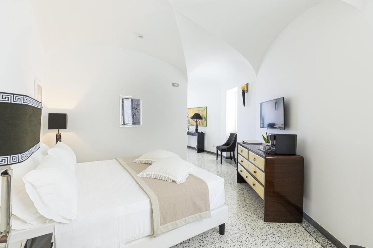 Roccobarocco Boutique Hotel Sant'Angelo  ภายนอก รูปภาพ